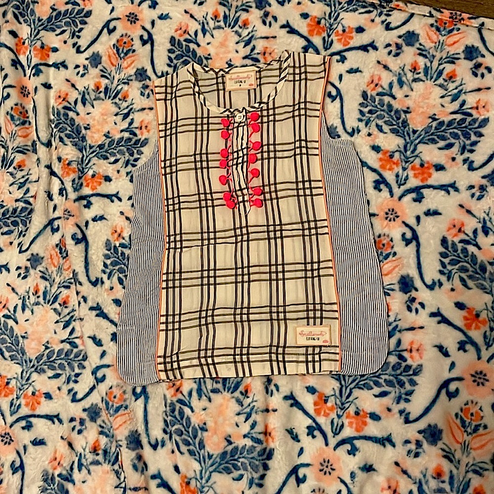 Small woods clothing co. Size little girls 6Y never worn!